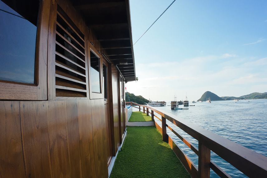 Side Deck
