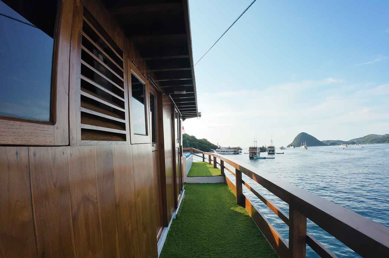 Side Deck