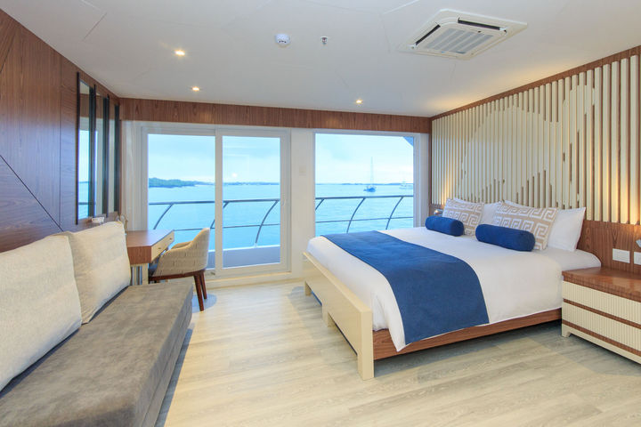 Golden Suites - Main Deck