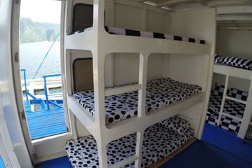 Single bunks Cabin