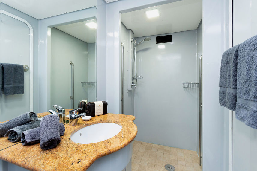 En-Suite bathrooms - Kimberley Quest II