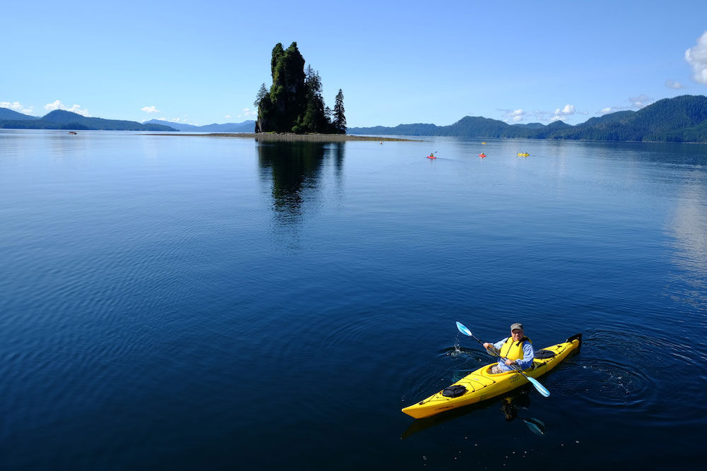 Kayak paddle in Misty Fjords