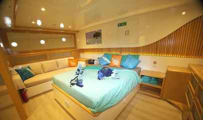 Lower Deck Suite