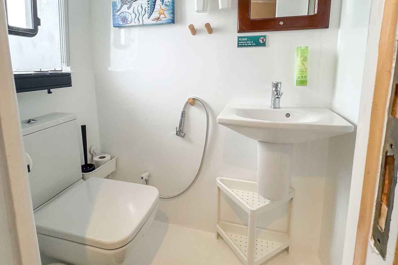 #en-suitebathrooms - Sea Friend