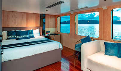 Upper Deck - Master Seaview Cabins