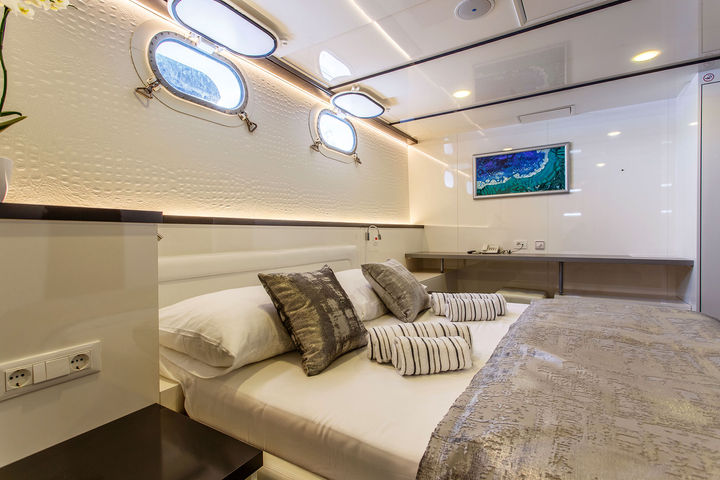 Lower Deck Cabin