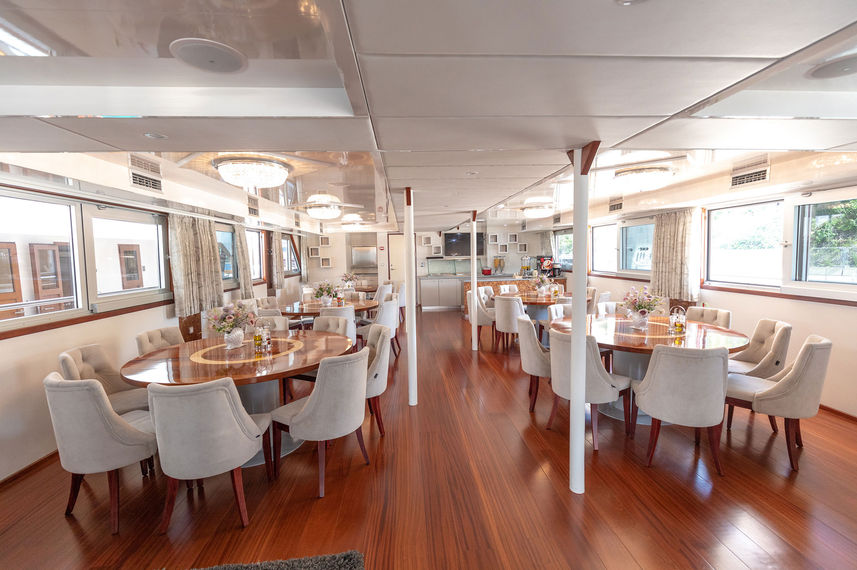 Dining Room - Cristal