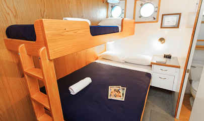 Lower Deck (Cabins 3, 4, 5, 6 & 7)