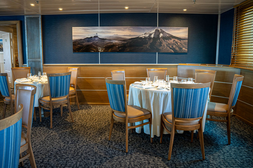Dining Room - Isabela II