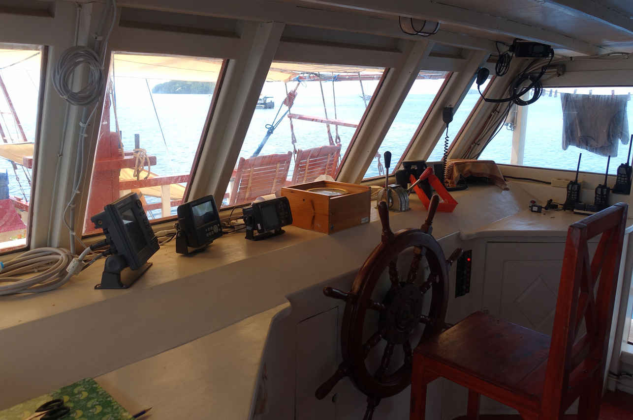 Captains Helm - Gaya Baru Indah