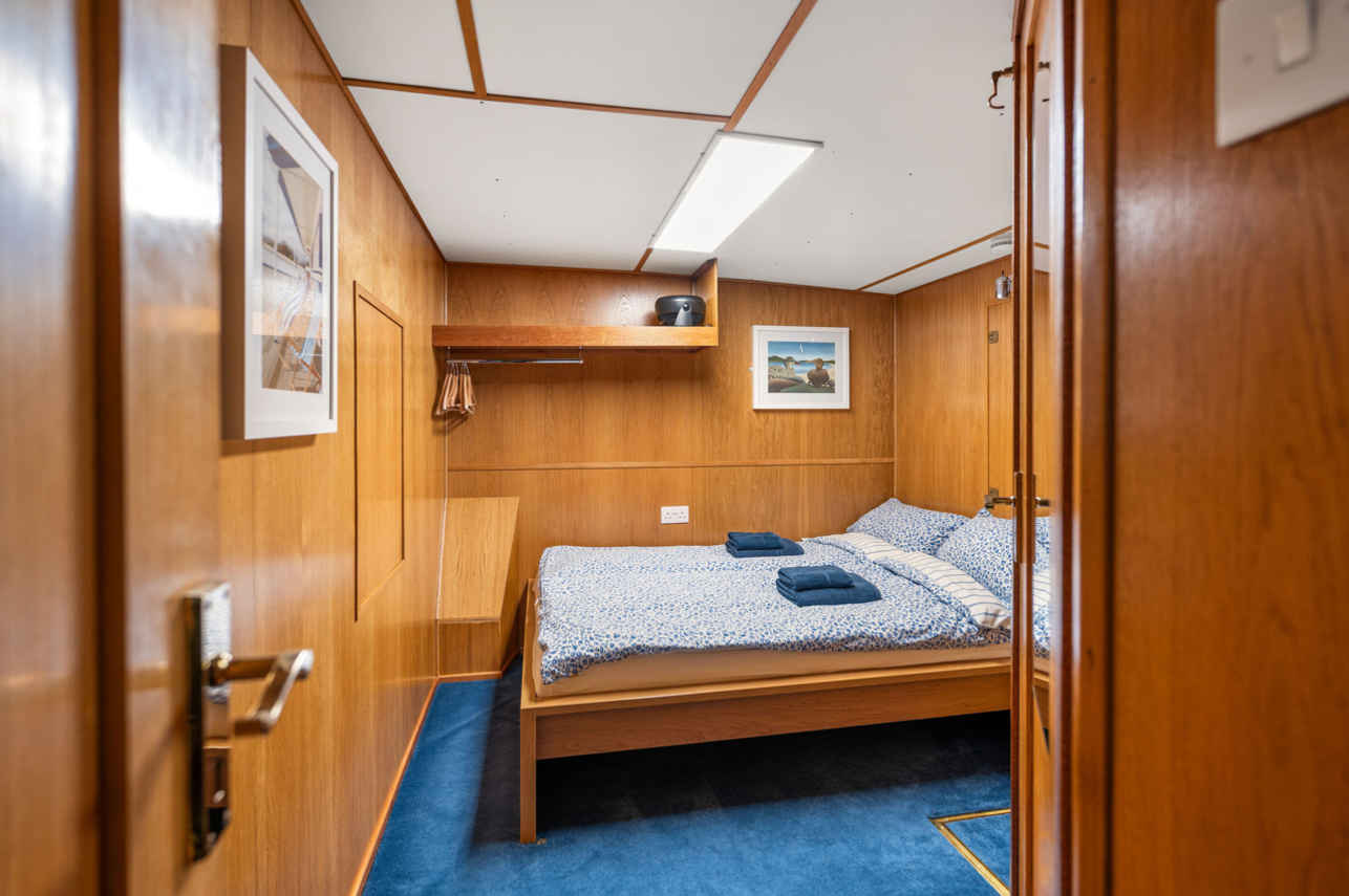 Double/Twin En-suite Cabin