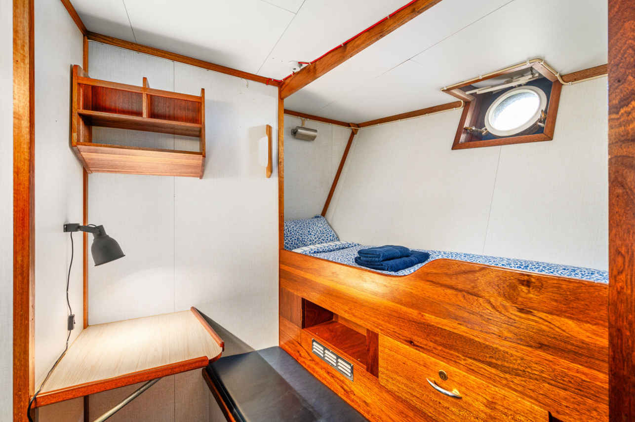 Single Cabins