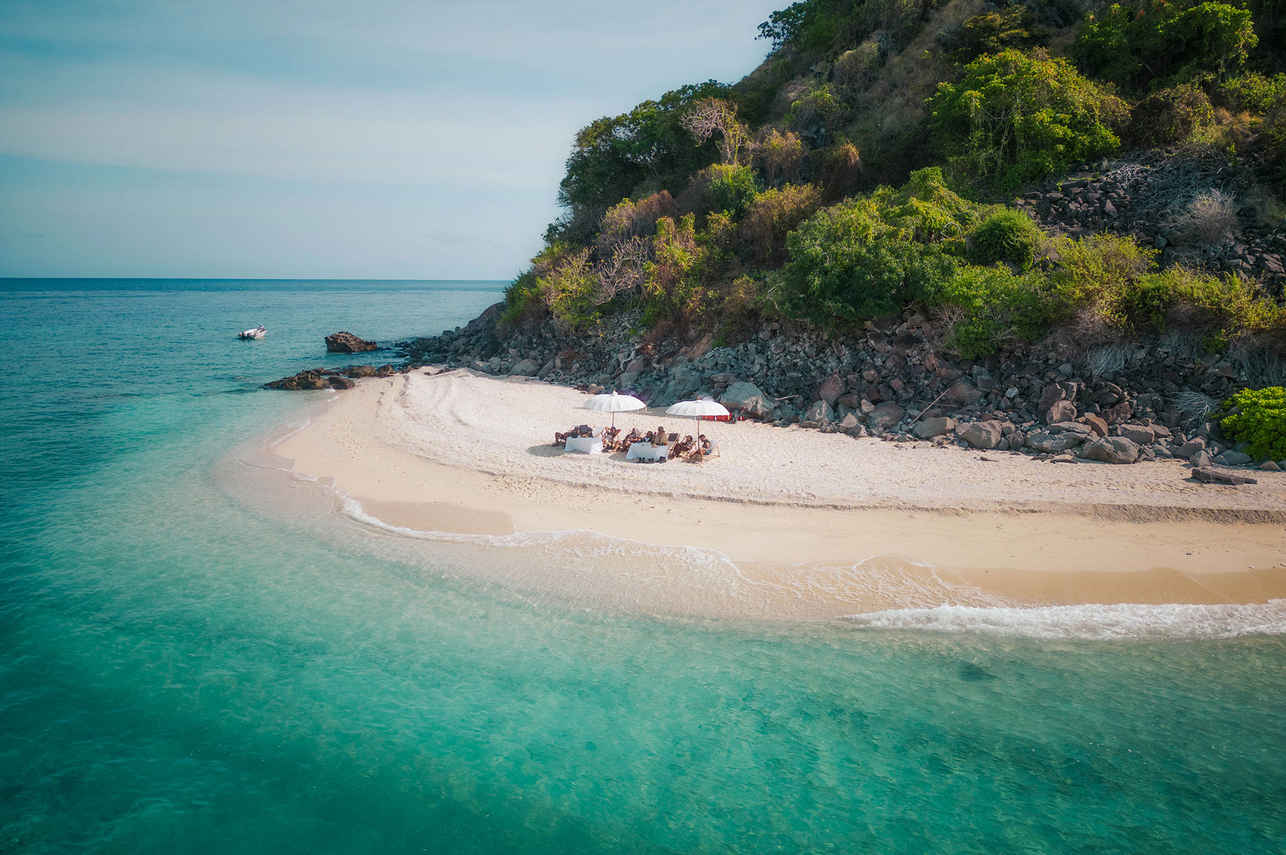 Island Exploration - Fenides