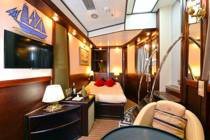 Premium Cabin 6