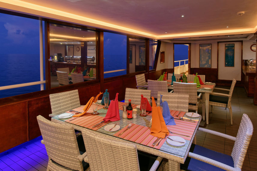 Dining Room - Yasawa Princess