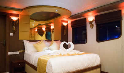 Master Suite (Cabins 9 & 10)
