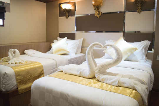 Deluxe Cabins (3 & 4)