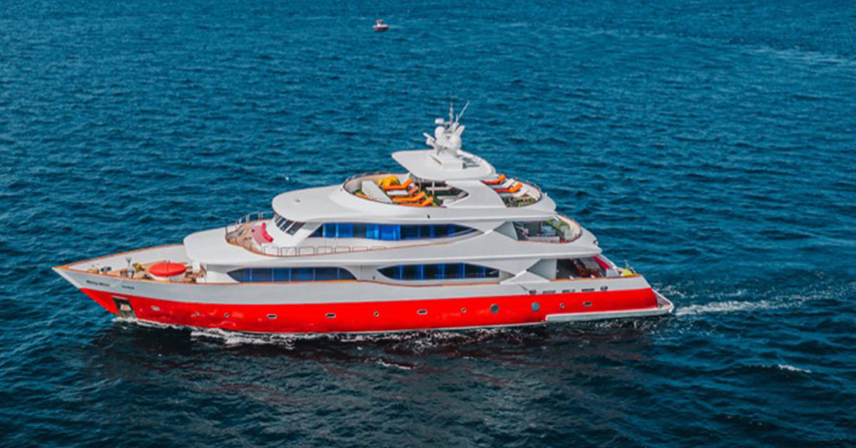 Princess Sara — vessel photograph