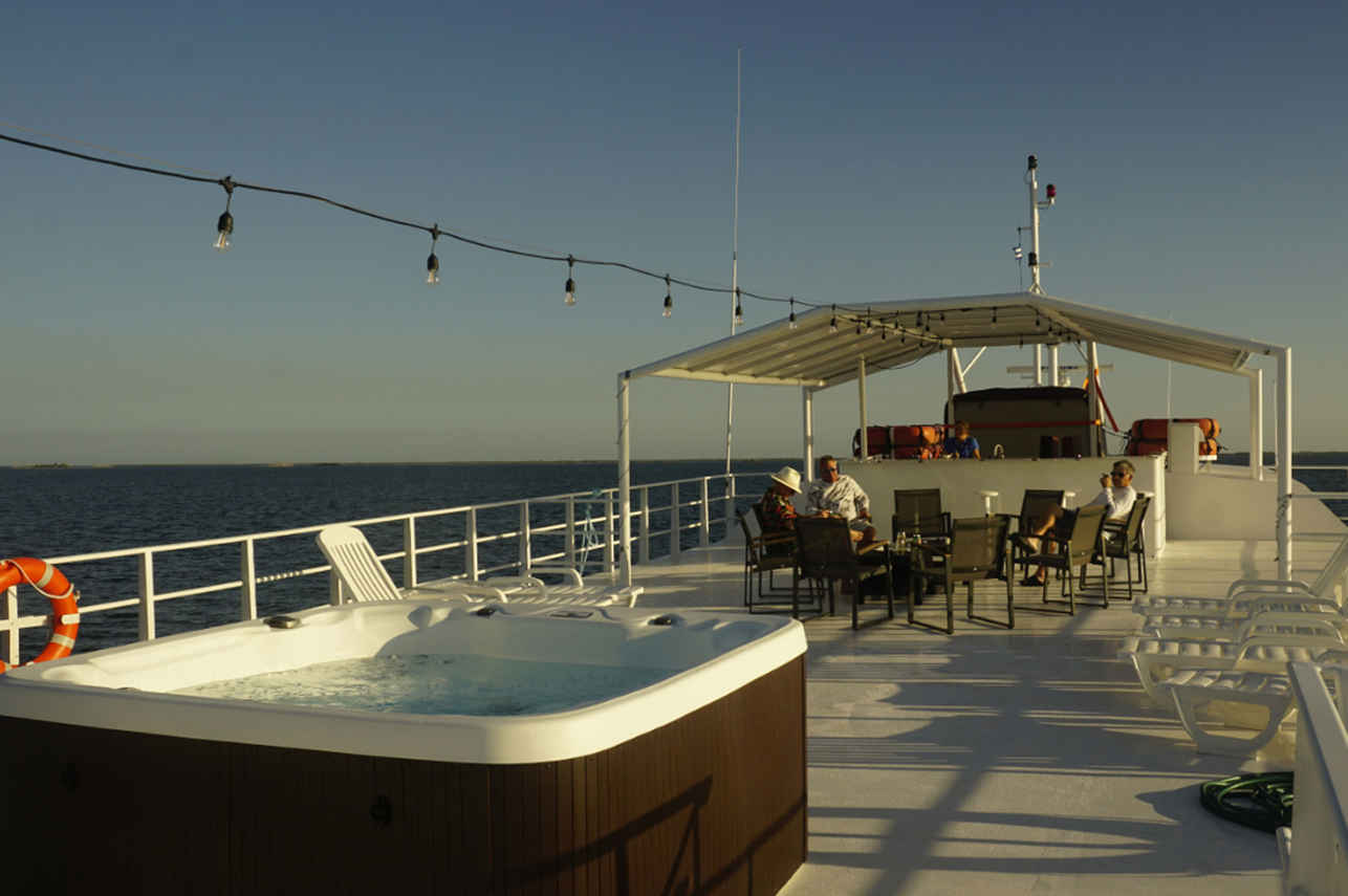 Jacuzzi - Jardines Avalon III