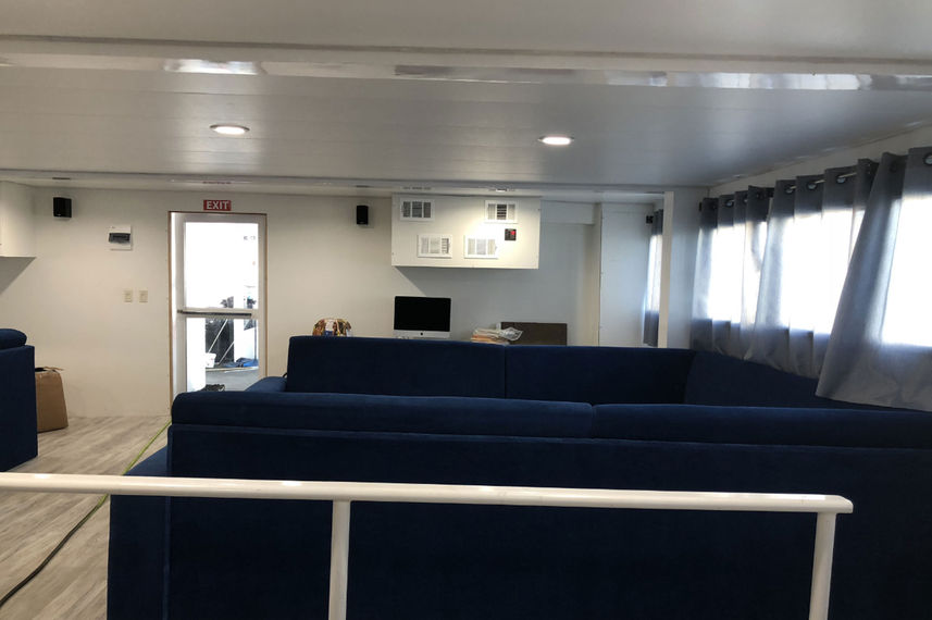 Salon interior - Jardines Avalon III