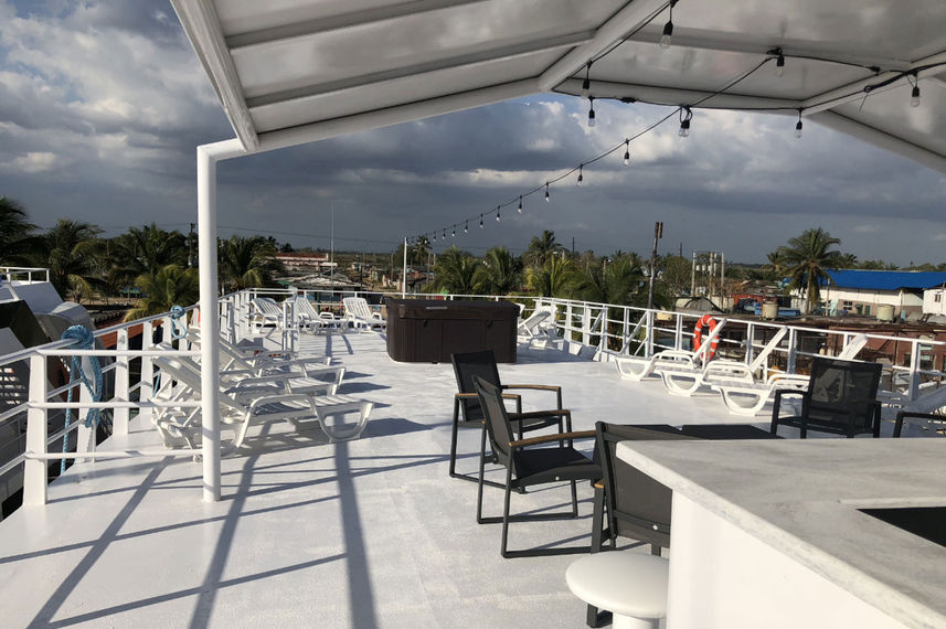 Terraza - Jardines Avalon III