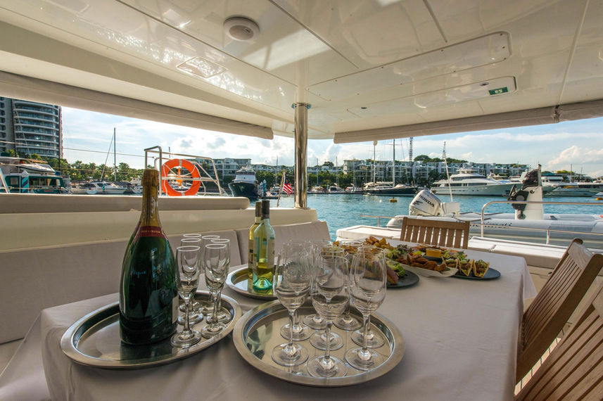Outdoor Dining - Primetime