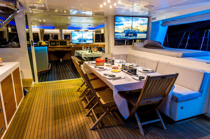 Outdoor Dining - Primetime