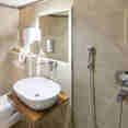 #en-suitebathroom - Bella