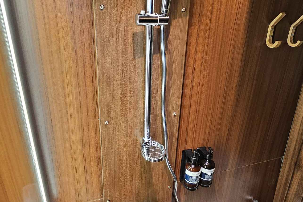 Ambar - Bathroom