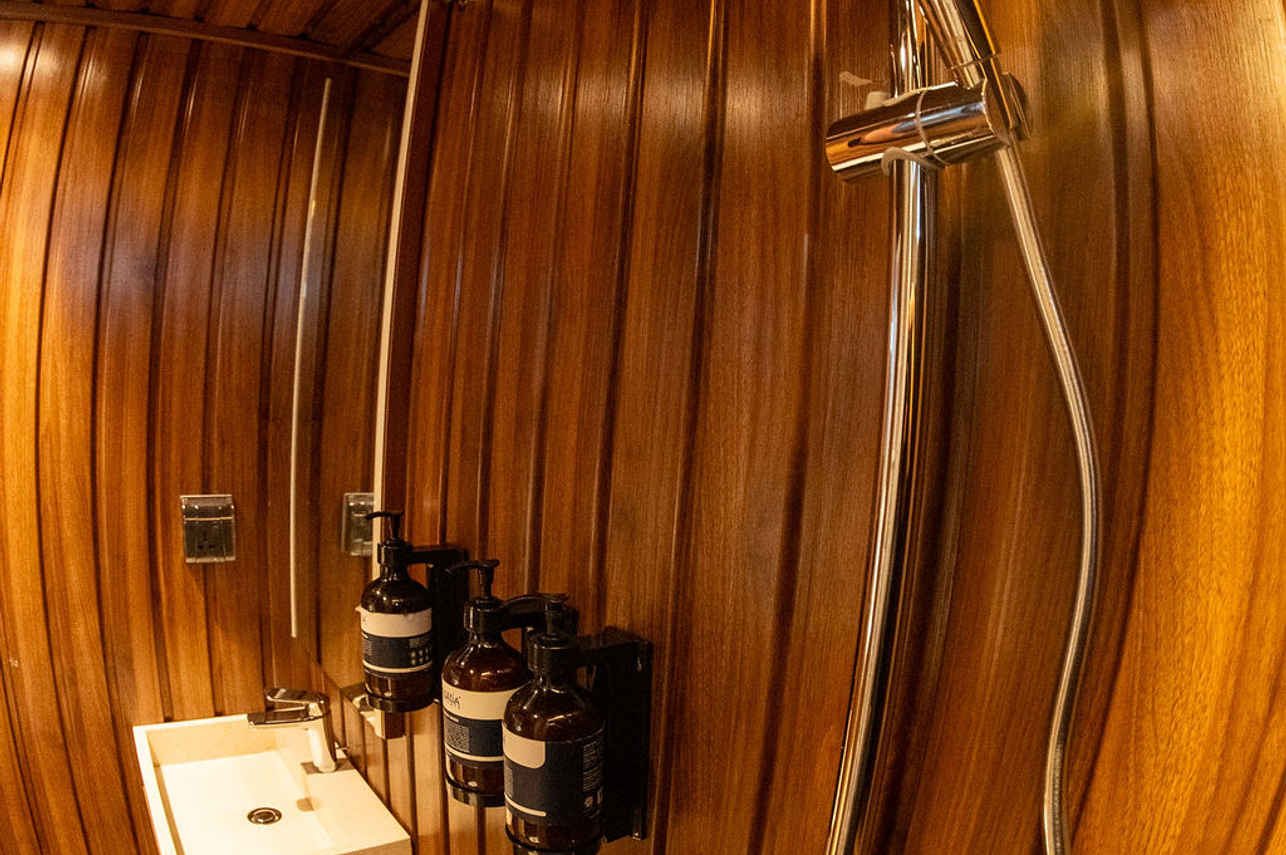 Anila - Bathroom