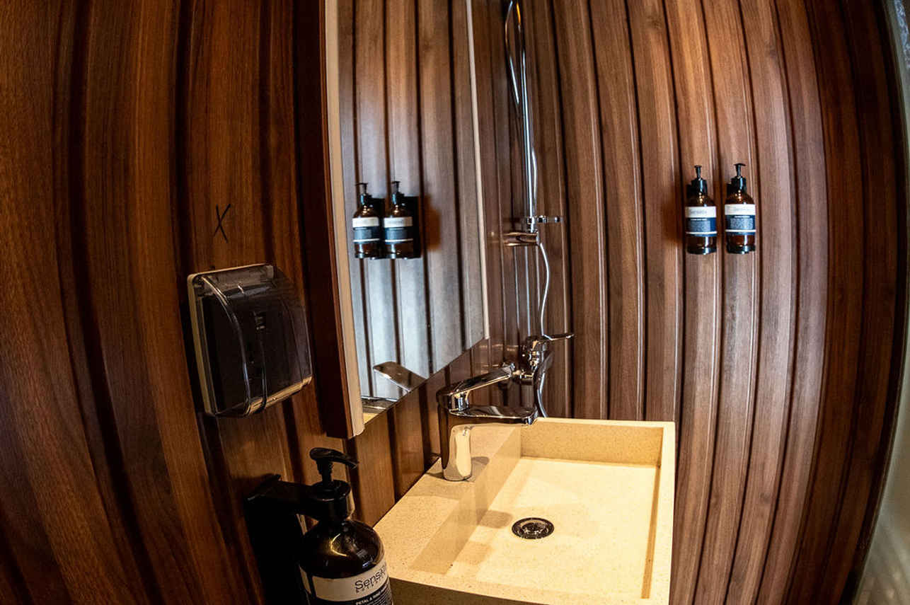 Arun - Bathroom