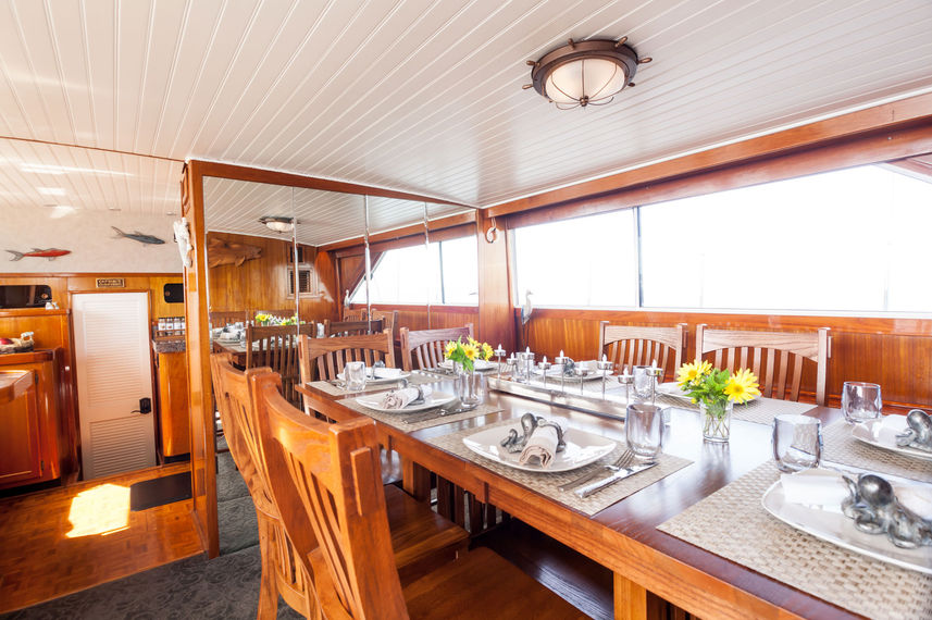 Sala de Jantar - Lady of the Sea Adventures