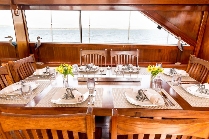 Sala de Jantar - Lady of the Sea Adventures