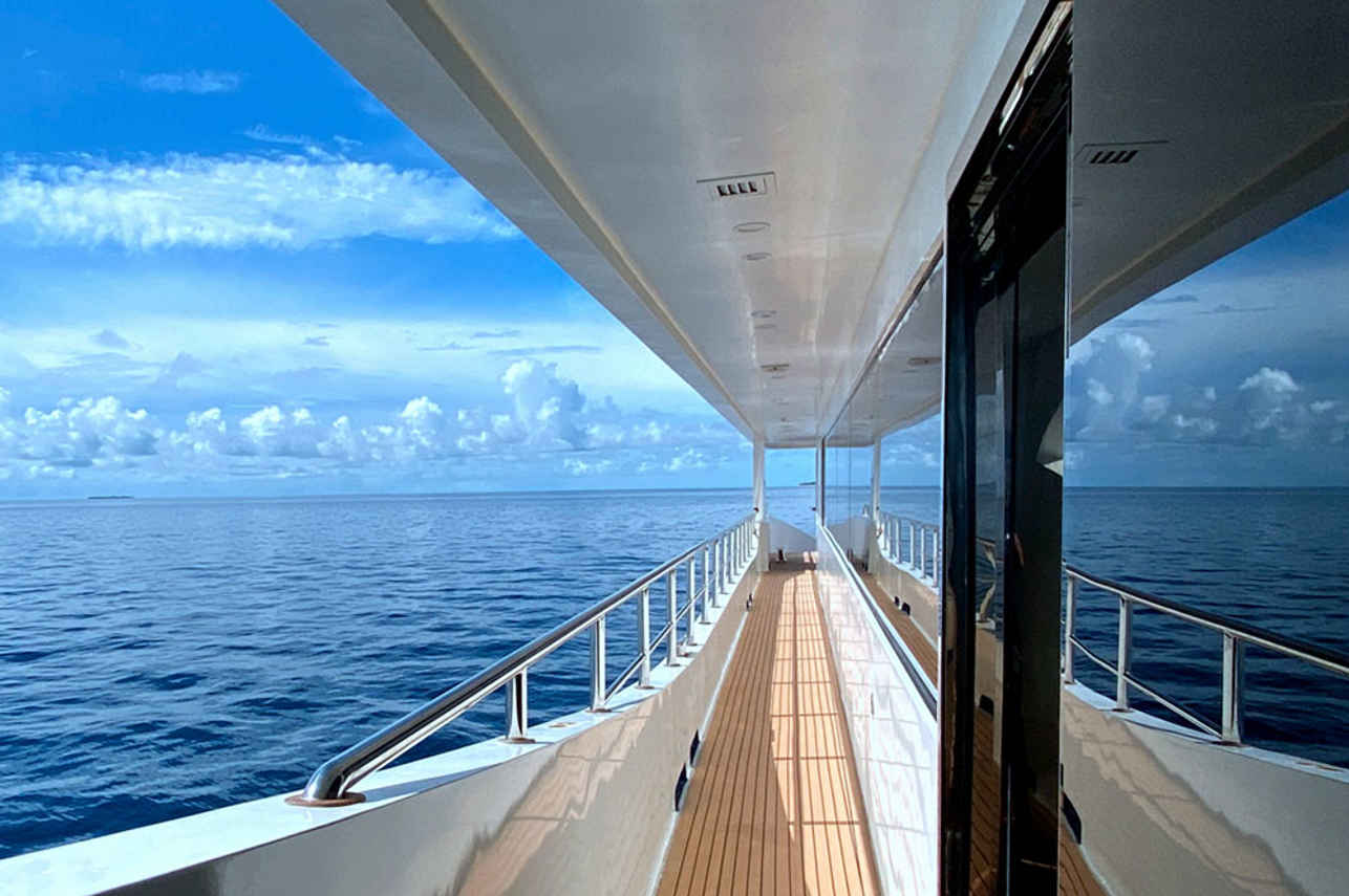 Side Deck