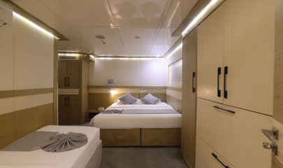 Triple Cabin 
