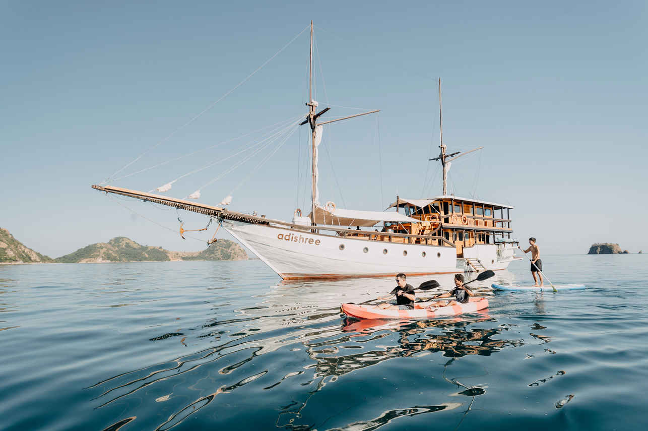 Kayak di bordo - Adishree