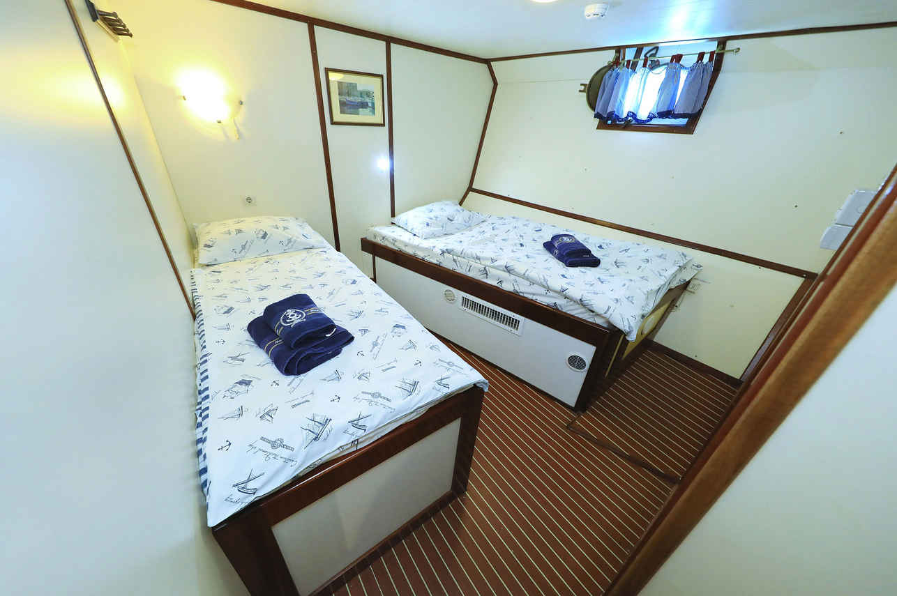 Cabine no Deque Inferior - Zara Maris