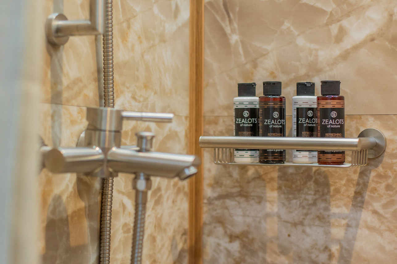 #en-suitebathrooms - Galileo