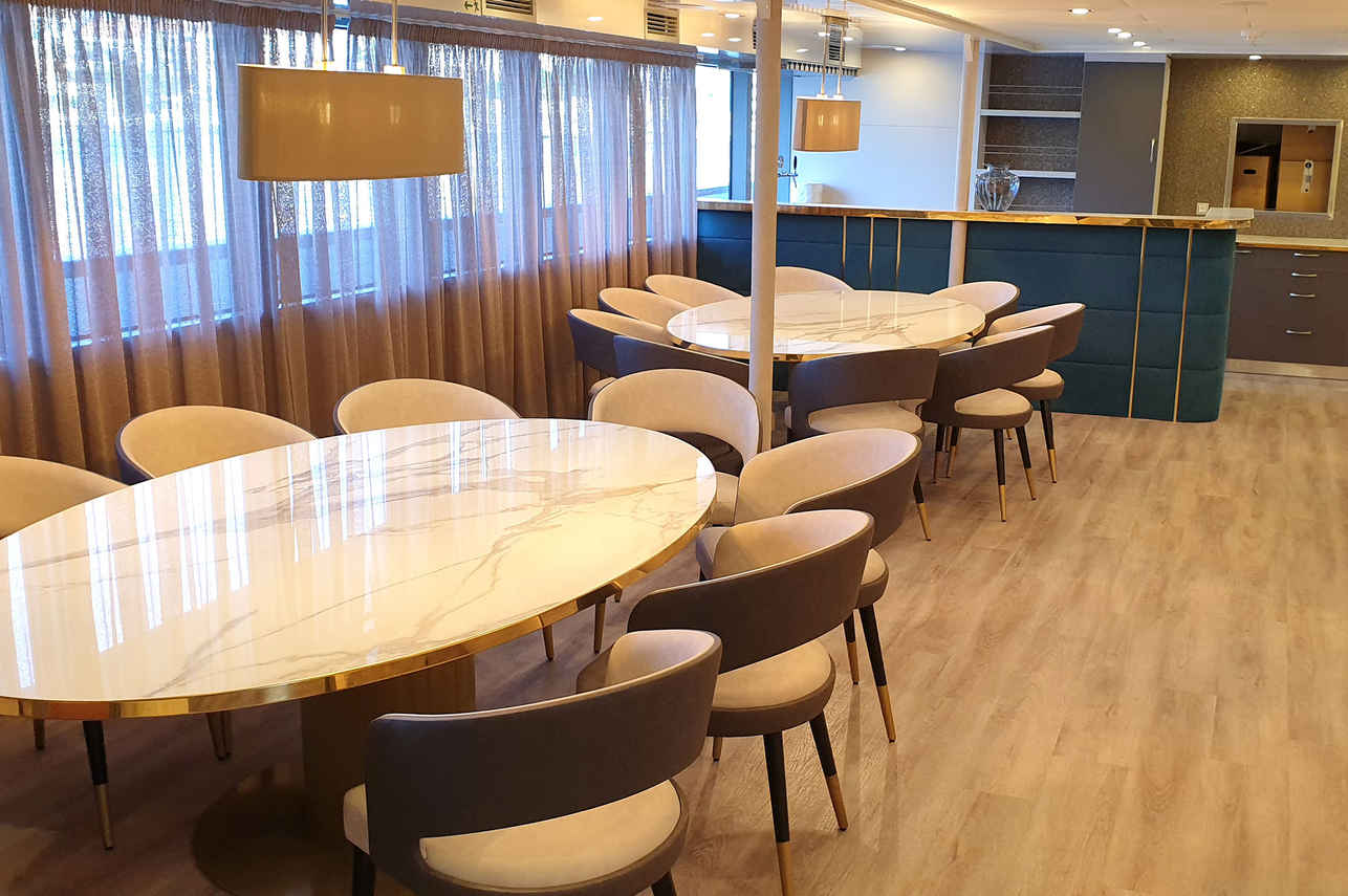 Salon interior - Ohana