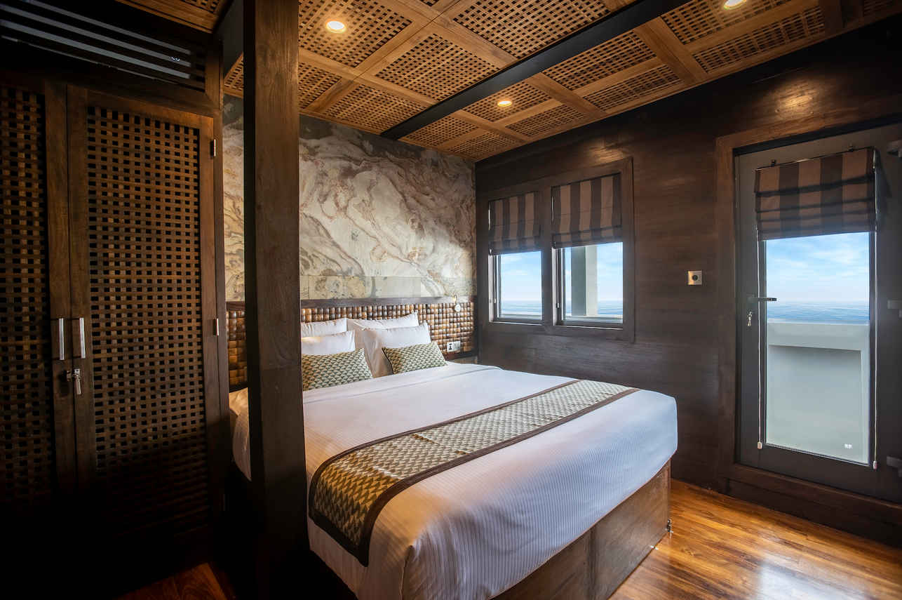 Cowrie Suite Double