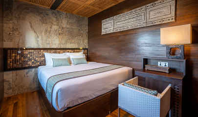 Dolphin Suite