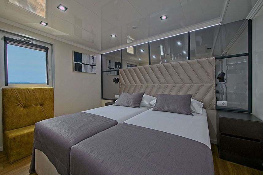 Double Cabin - Premier