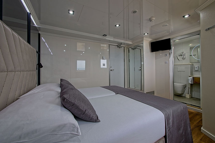 Double Cabin - Premier