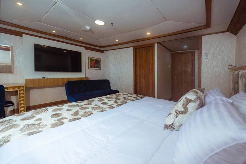 Lower Deck Cabin - Tiburon Explorer