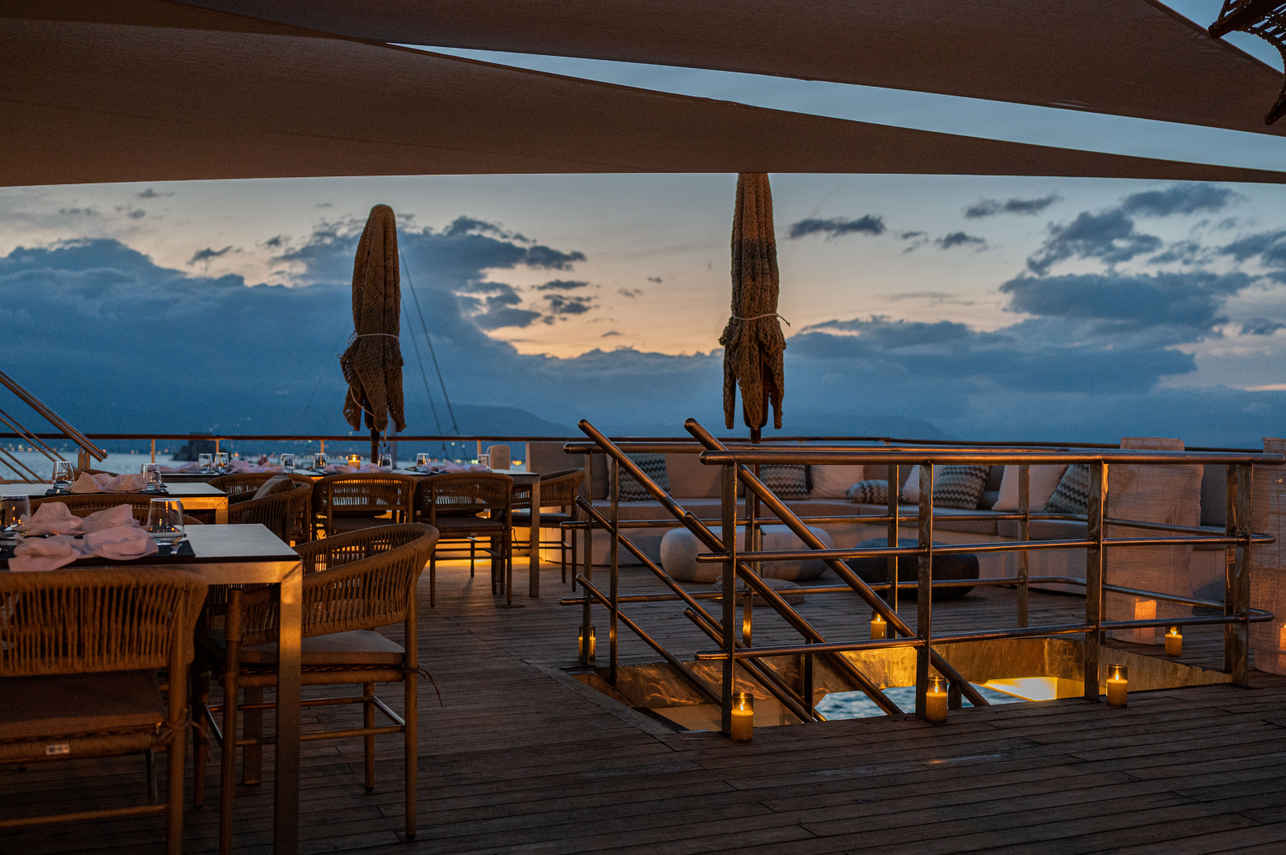 Jantar externo - Elysium