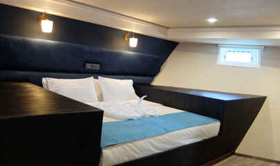 Deluxe Double Cabin 
