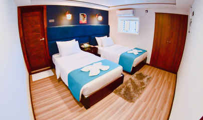 Deluxe Twin Cabins 