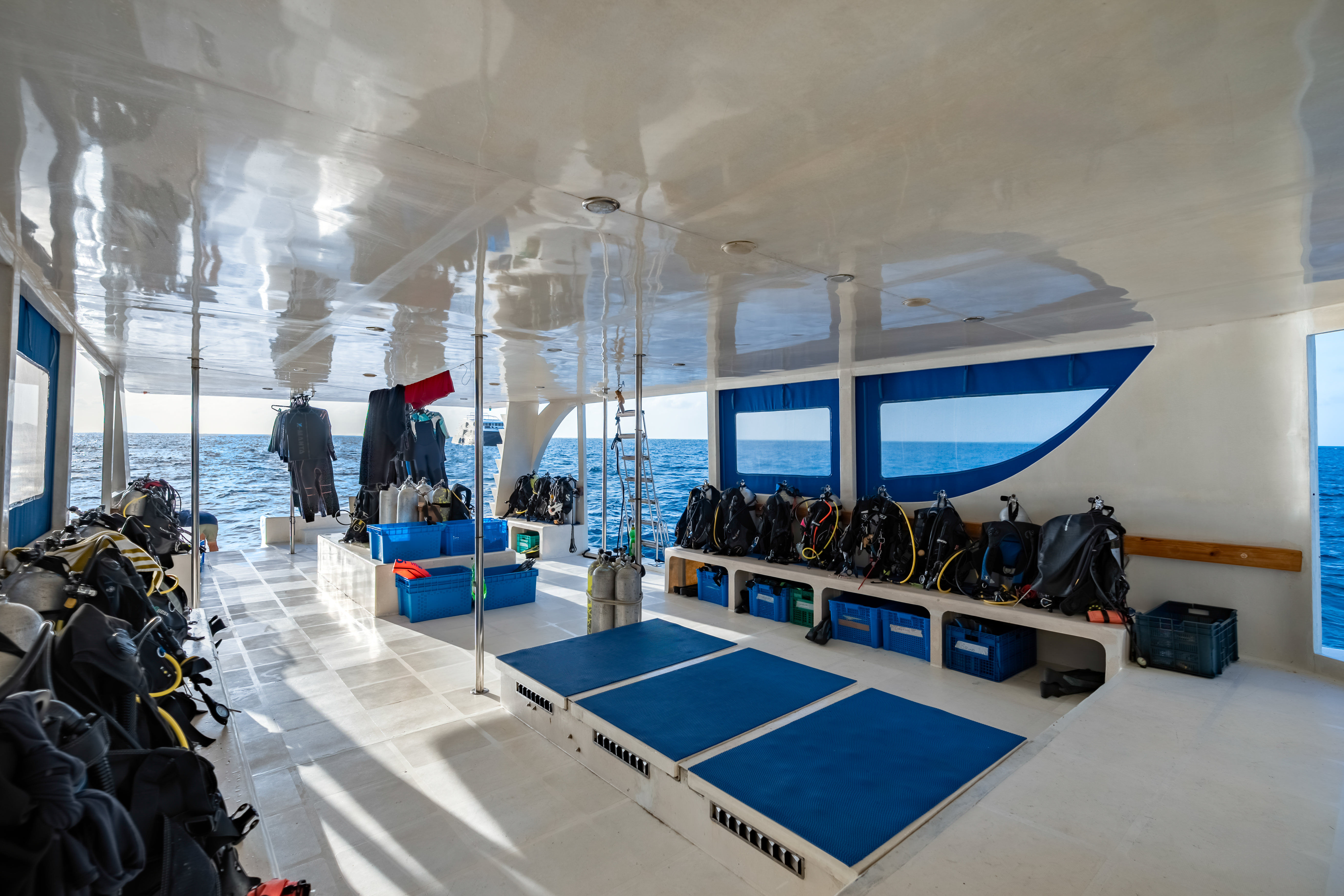 Dive deck - Seafari Explorer 2