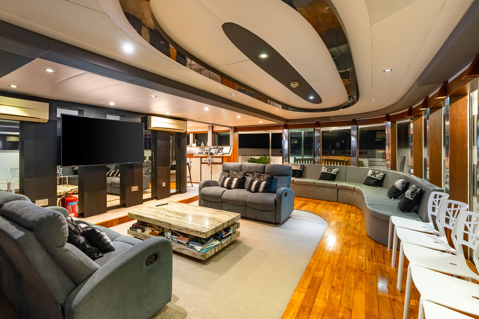 Salon intérieur - Seafari Explorer 2