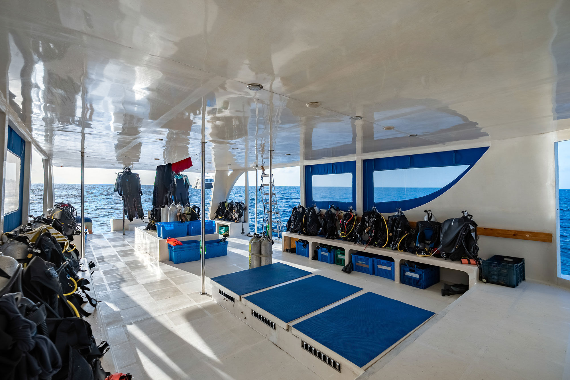 Dive deck - Seafari Explorer 2